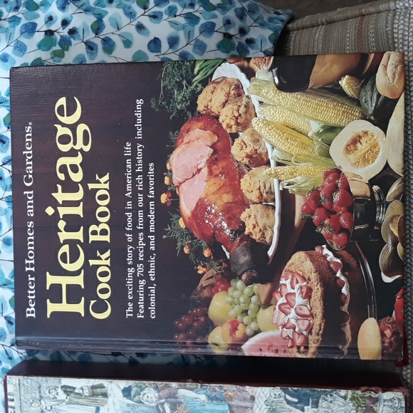 VININTAGE 1978 Better Homes and Gardens Heritage Cook book with cover sleev - Picture 3 of 12